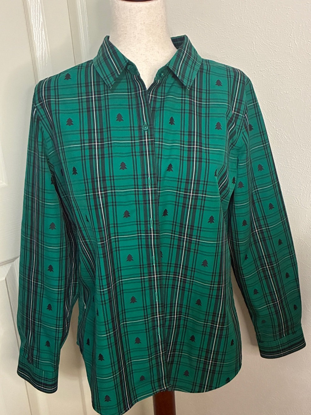 Coldwater Creek Green/Blue Plaid Pine Tree Button Front Shirt Approx L-XL EUC